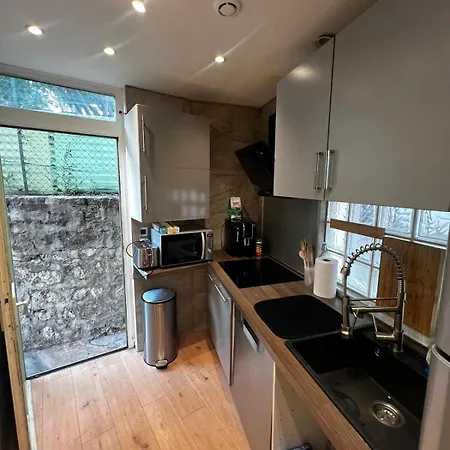 Townhouse With Garden